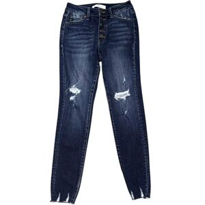 NWOT Kancan Size 3/25 High Rise 
5 Button Skinny Medium Wash Distressed Jeans